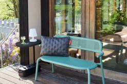 Brick Table Outdoor-Beistelltisch, schwarz, 56x39x63.5 cm