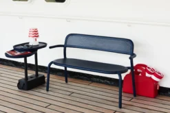 Brick Table Outdoor-Beistelltisch, schwarz, 56x39x63.5 cm