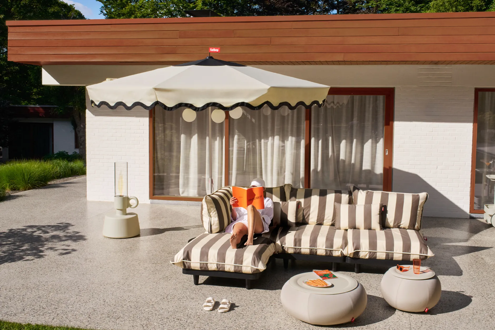 Pensol + Base Light Grey Sonnenschirm mit Fuß, 350x350x280 cm